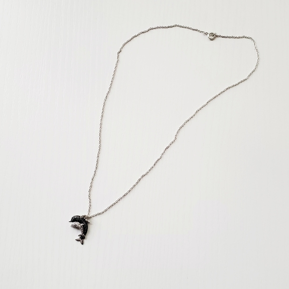 DOLPHINS Necklace - Picture 6 of 10